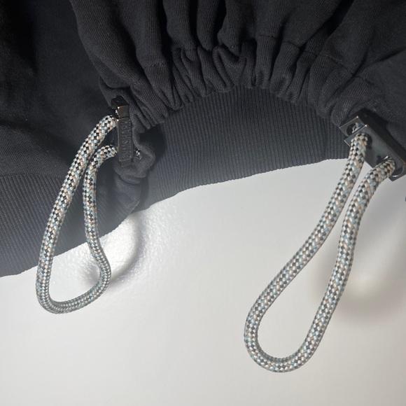 Gymshark Women's Retake Sweat Crew Sweatshirt in Black Size XXL MSRP $70 - Picture 6 of 9